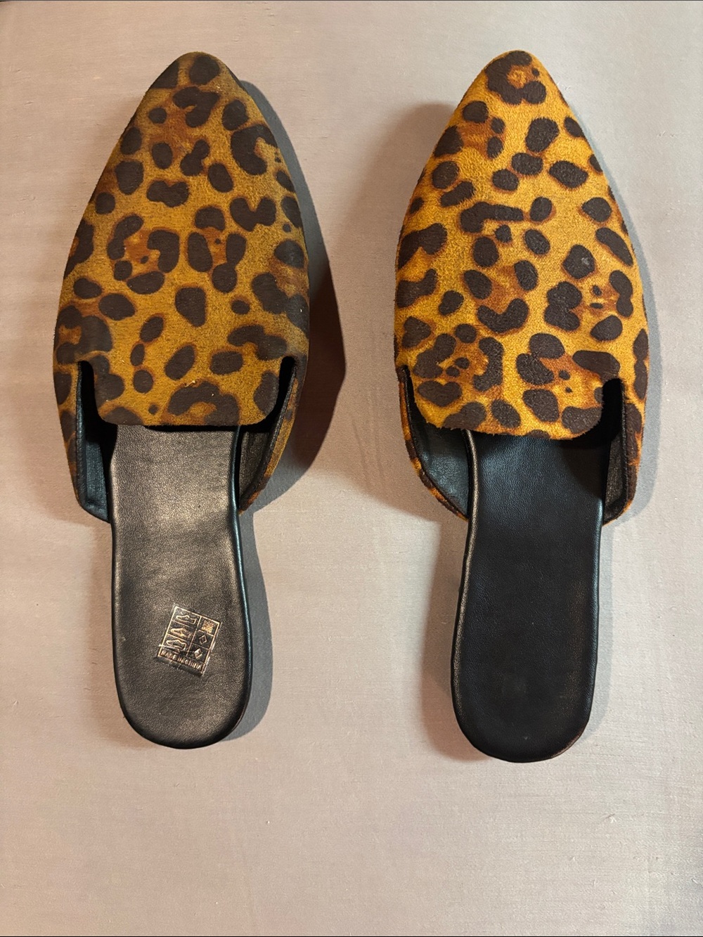 Leopard Print Pointed-Toe Women’s Slip-On Flats - Brown